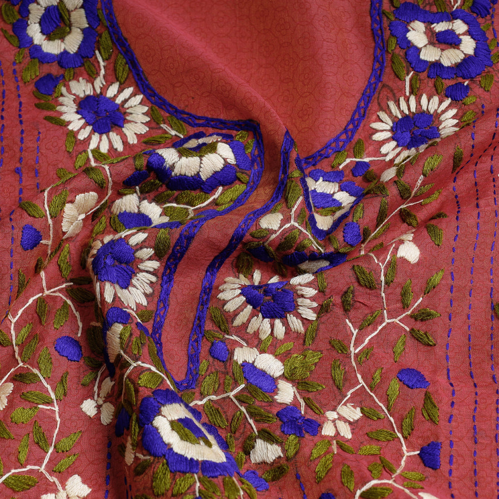 Light Colour Kashmiri Kurti With Beautiful Aari Embroidery Gives